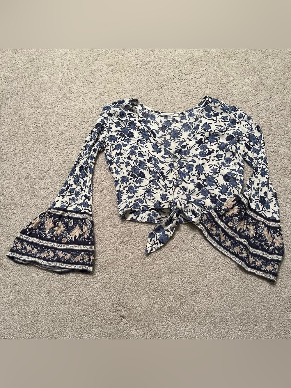 American Eagle Outfitters blue + white floral tie front bell sleeve blouse